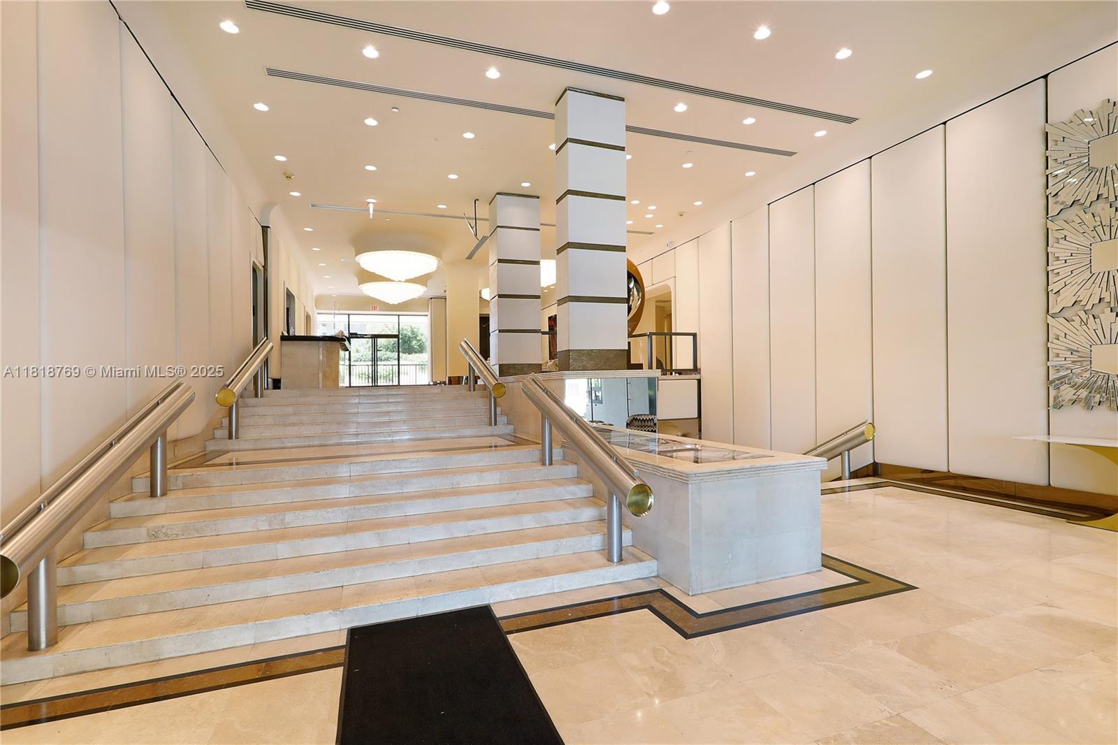 CRICKET CLUB CONDO - Residential