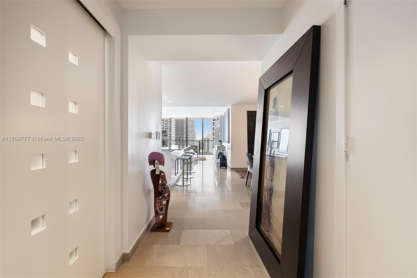 REACH CONDO - Residential