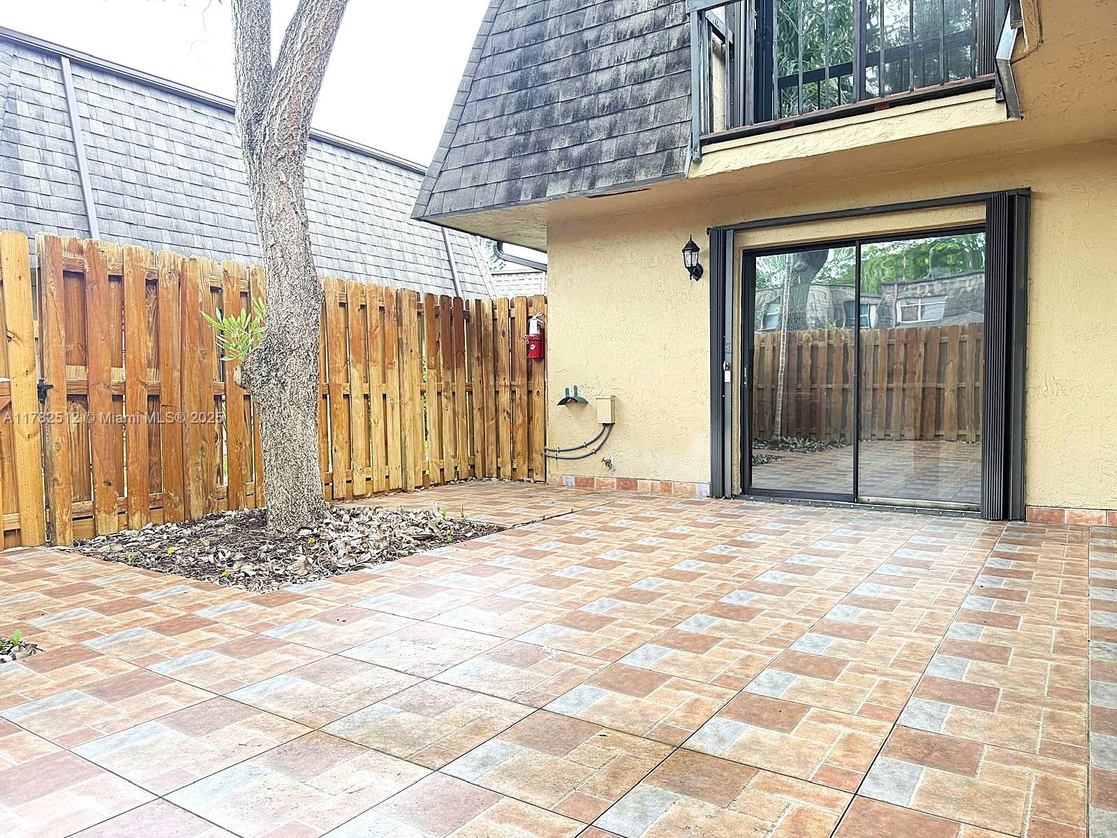 CAMELOT TWO CONDO - Residential