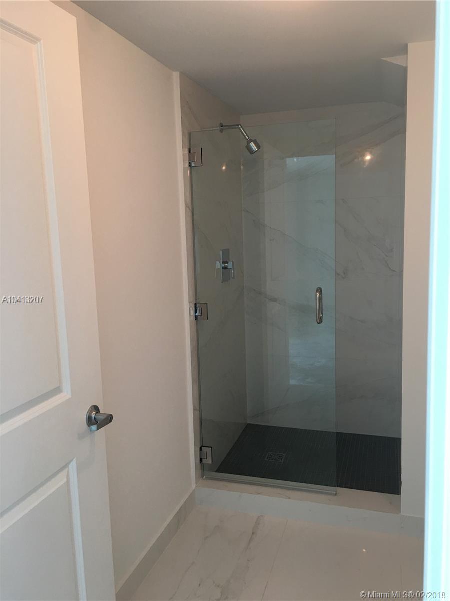 400 SUNNY ISLES CONDO EAS - Residential