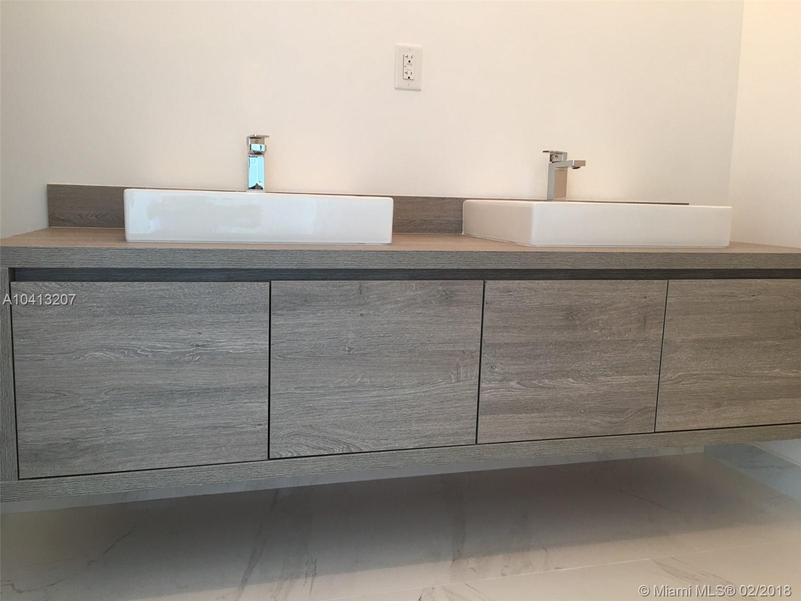 400 SUNNY ISLES CONDO EAS - Residential