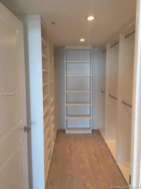 400 SUNNY ISLES CONDO EAS - Residential