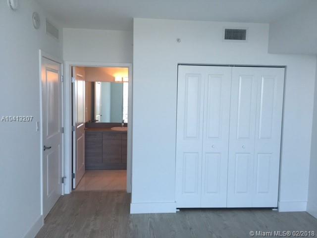 400 SUNNY ISLES CONDO EAS - Residential