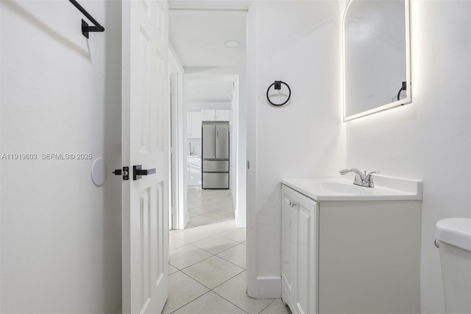 10 54 41 .25AC UNDIV 1/2 - Residential Lease