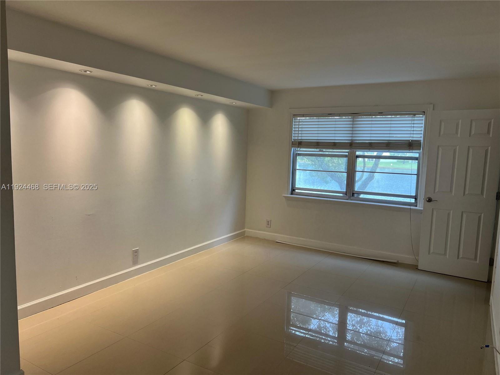 IVANHOE EAST AT CENTURY V - Residential