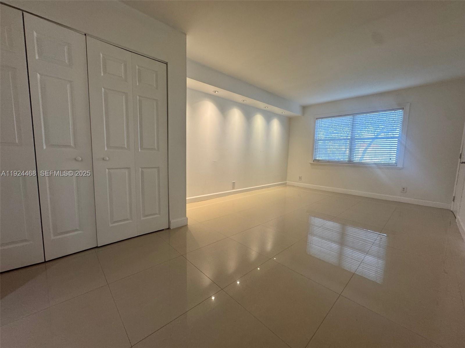 IVANHOE EAST AT CENTURY V - Residential