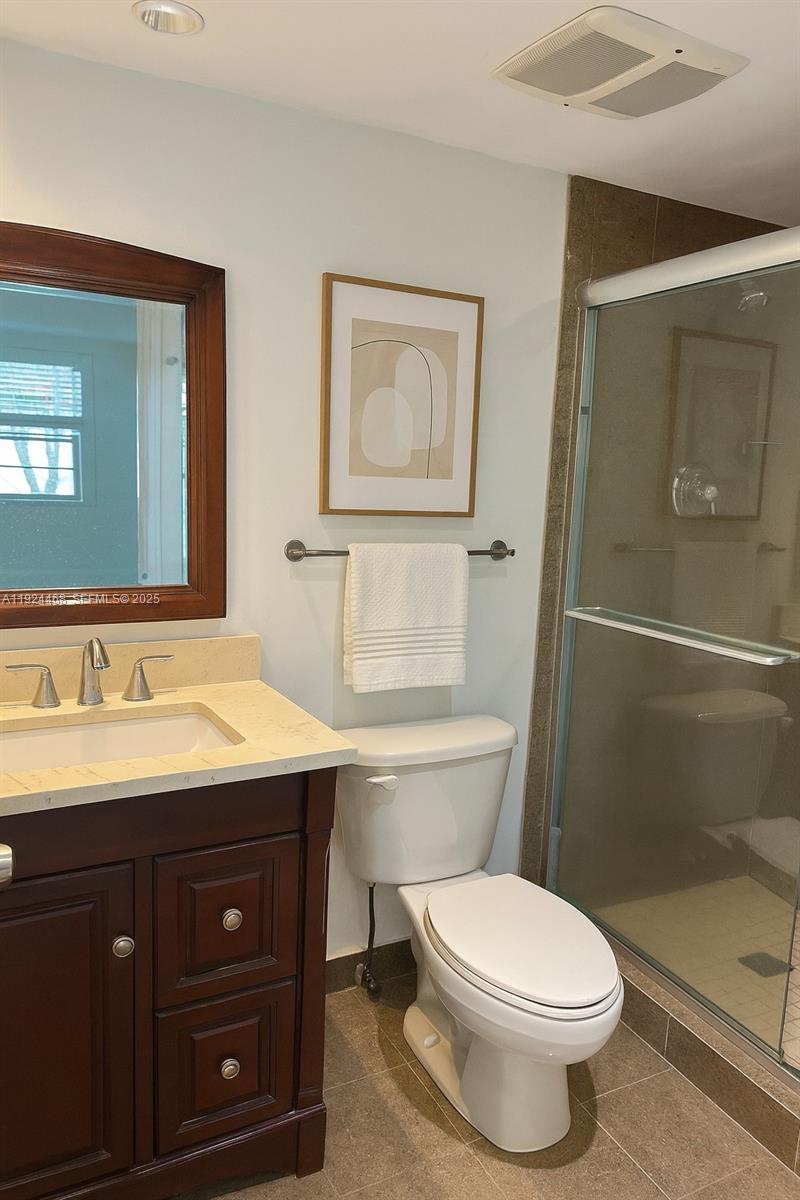 IVANHOE EAST AT CENTURY V - Residential