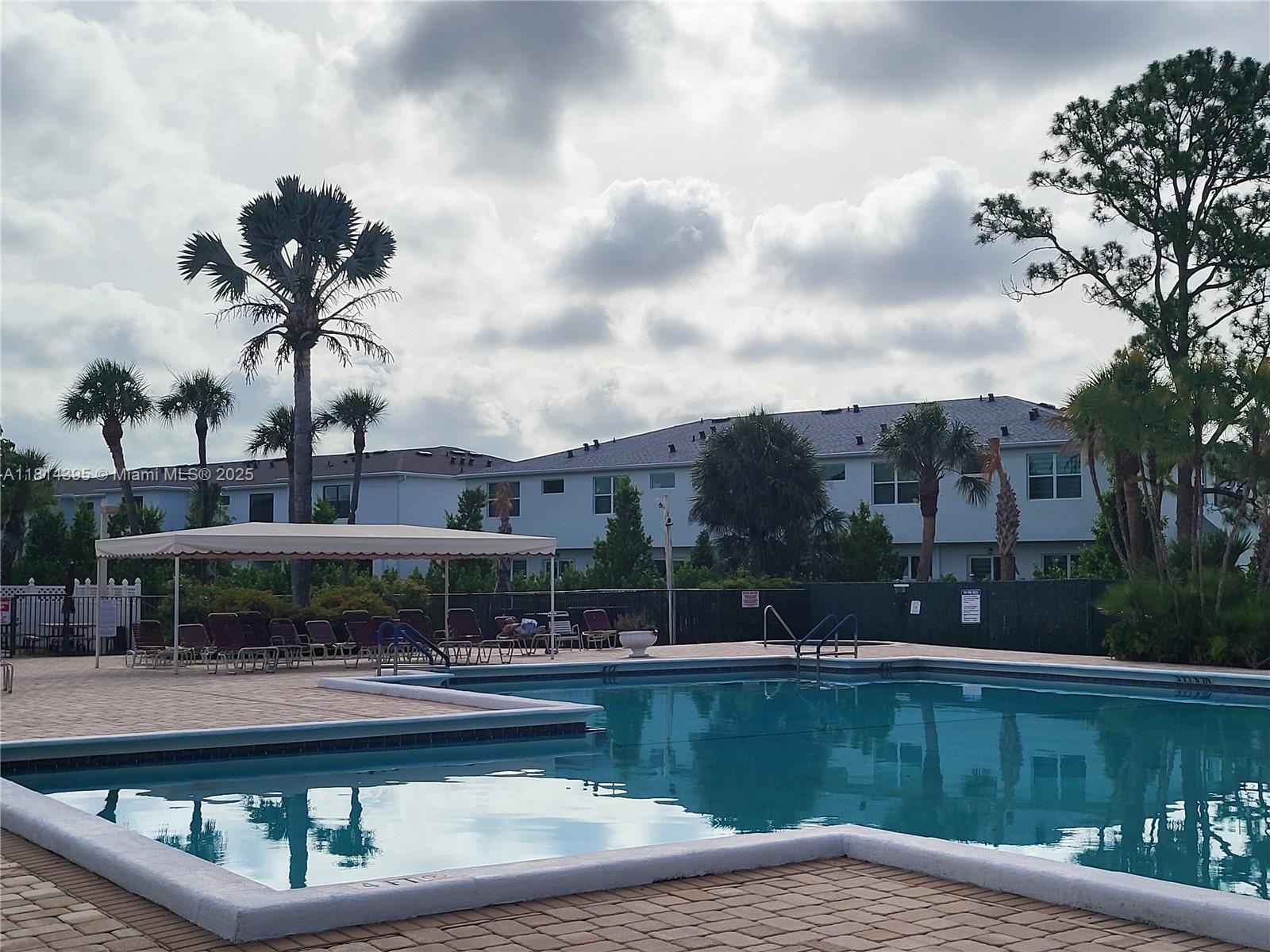 SUNRISE OF PALM BEACH CON - Residential