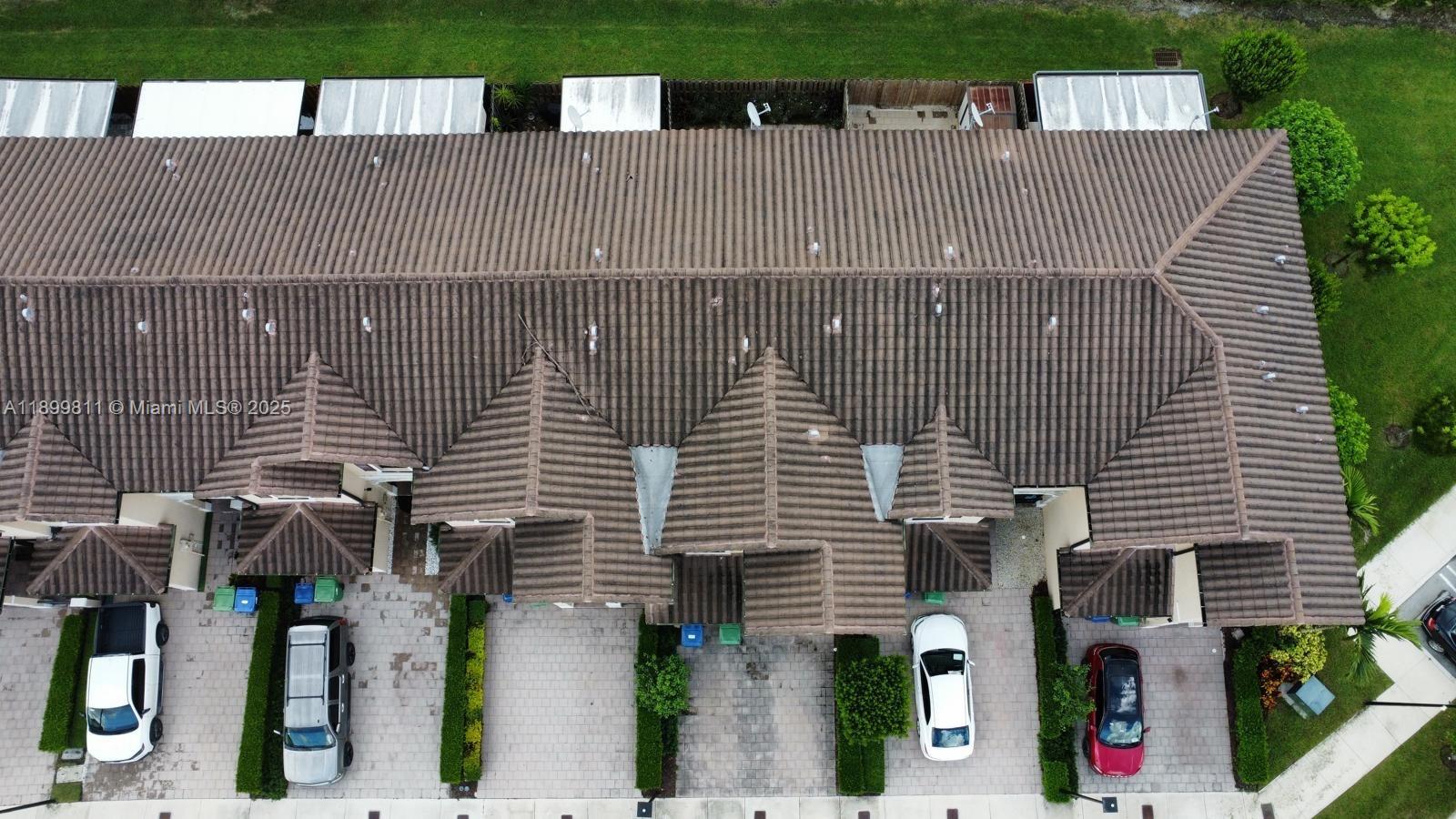 COCO PALM VILLAS - Residential