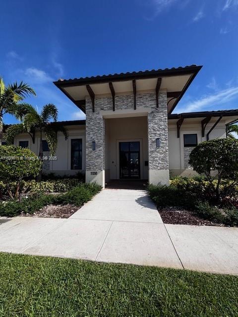 COCO PALM VILLAS - Residential