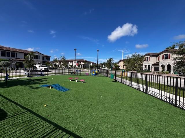 COCO PALM VILLAS - Residential