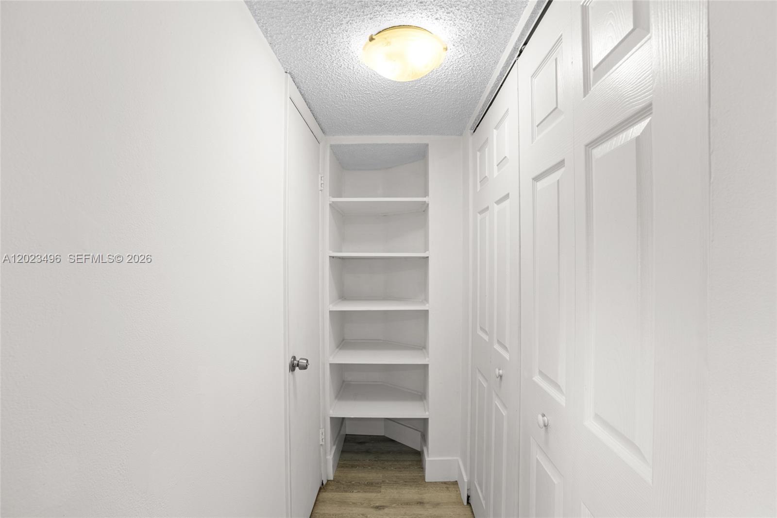 LIME BAY CONDOMINIUM 5 - Residential