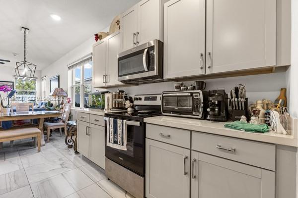 LUCKY START AT SUNRISE ES - Residential