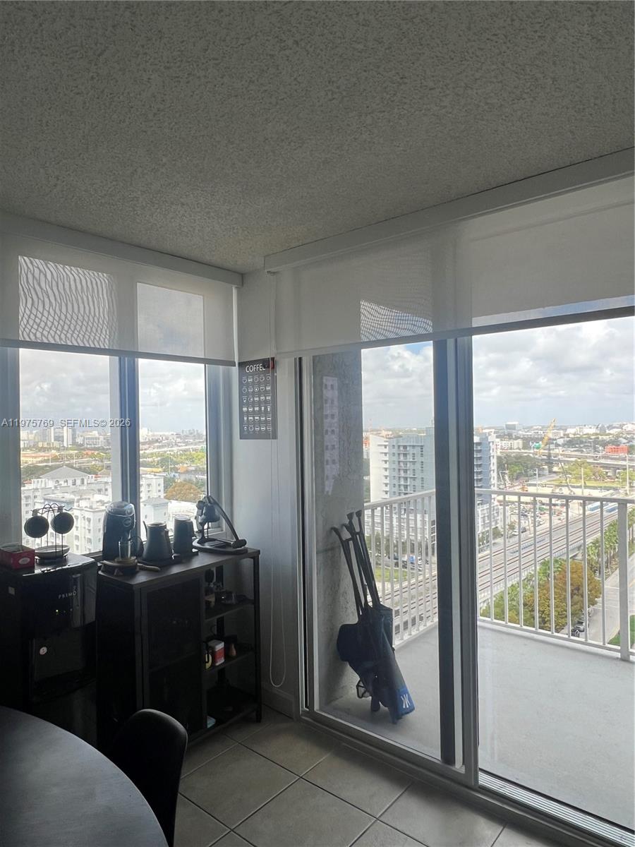 Madison Condo - Residential