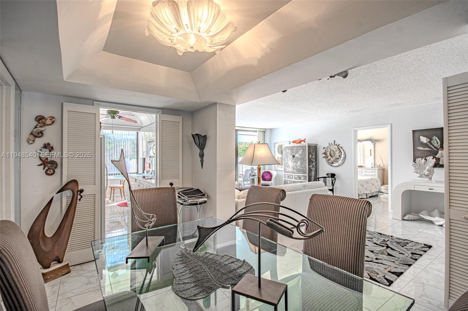 MAYFAIR HOUSE CONDO - Residential