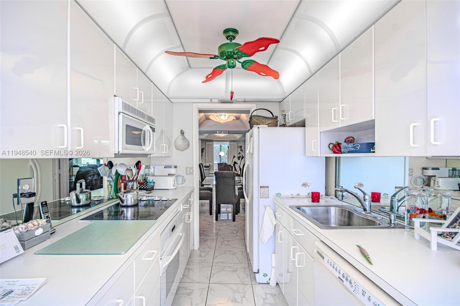 MAYFAIR HOUSE CONDO - Residential