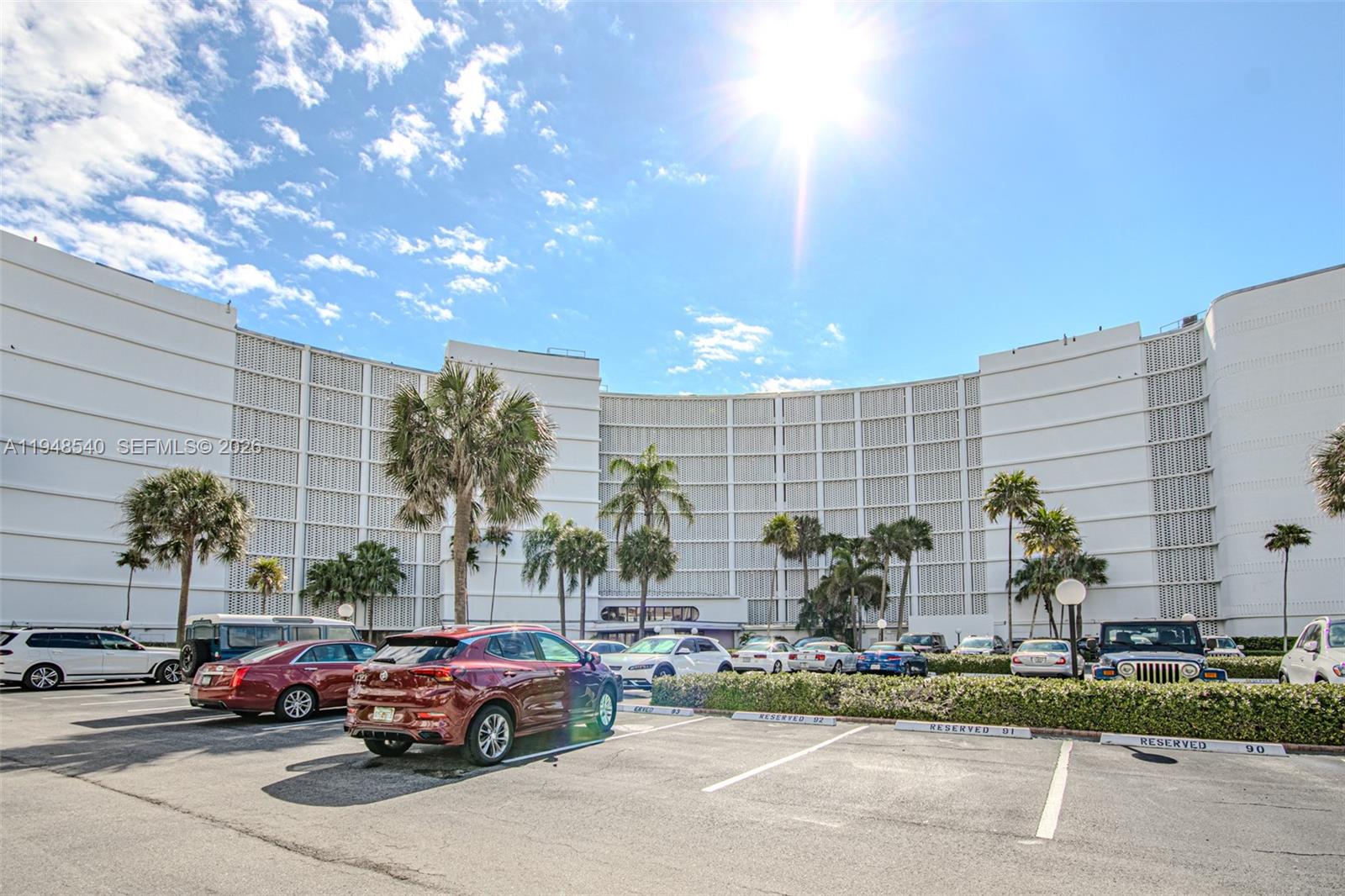 MAYFAIR HOUSE CONDO - Residential