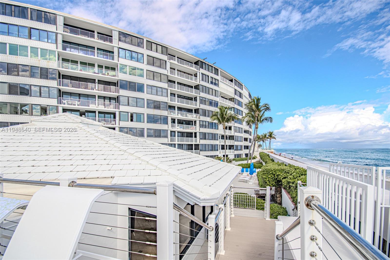 MAYFAIR HOUSE CONDO - Residential