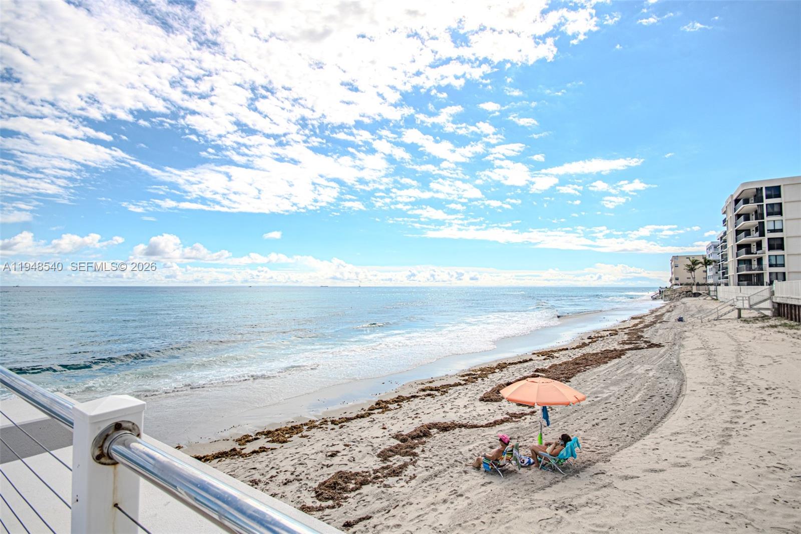 MAYFAIR HOUSE CONDO - Residential