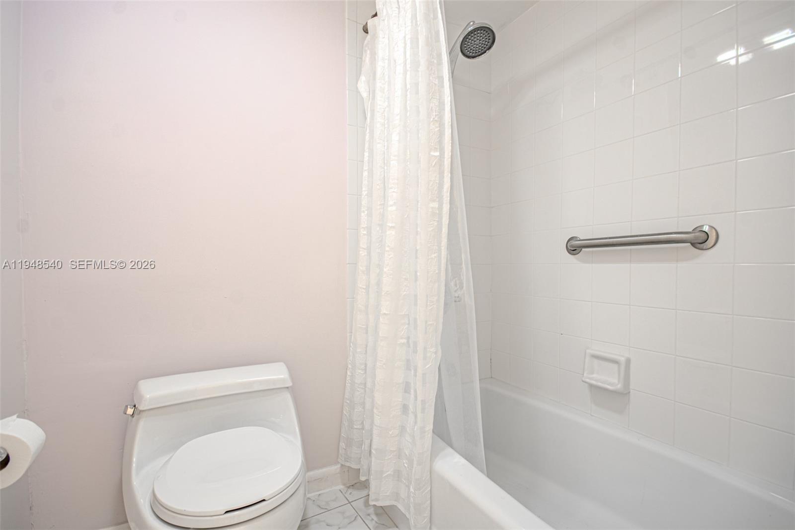 MAYFAIR HOUSE CONDO - Residential