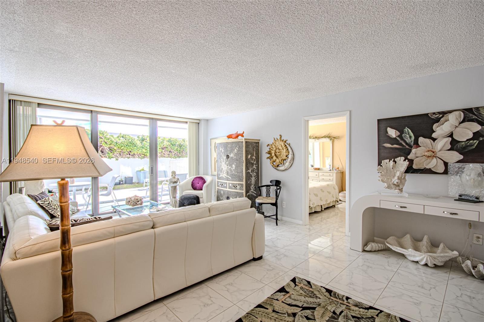 3590 S Ocean Blvd 102, South Palm Beach, FL, 33480/$450,000 1 3590 S Ocean Blvd 102