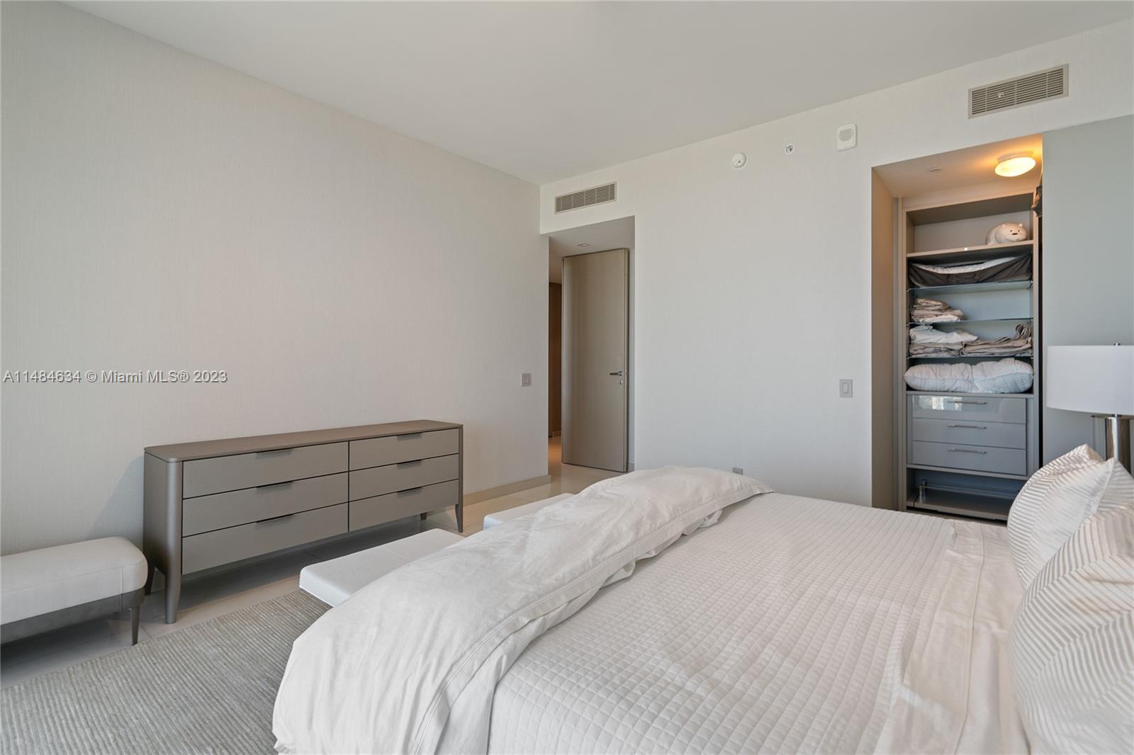 18975 COLLINS CONDO - Residential