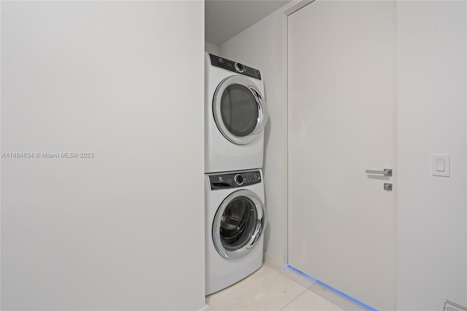 18975 COLLINS CONDO - Residential