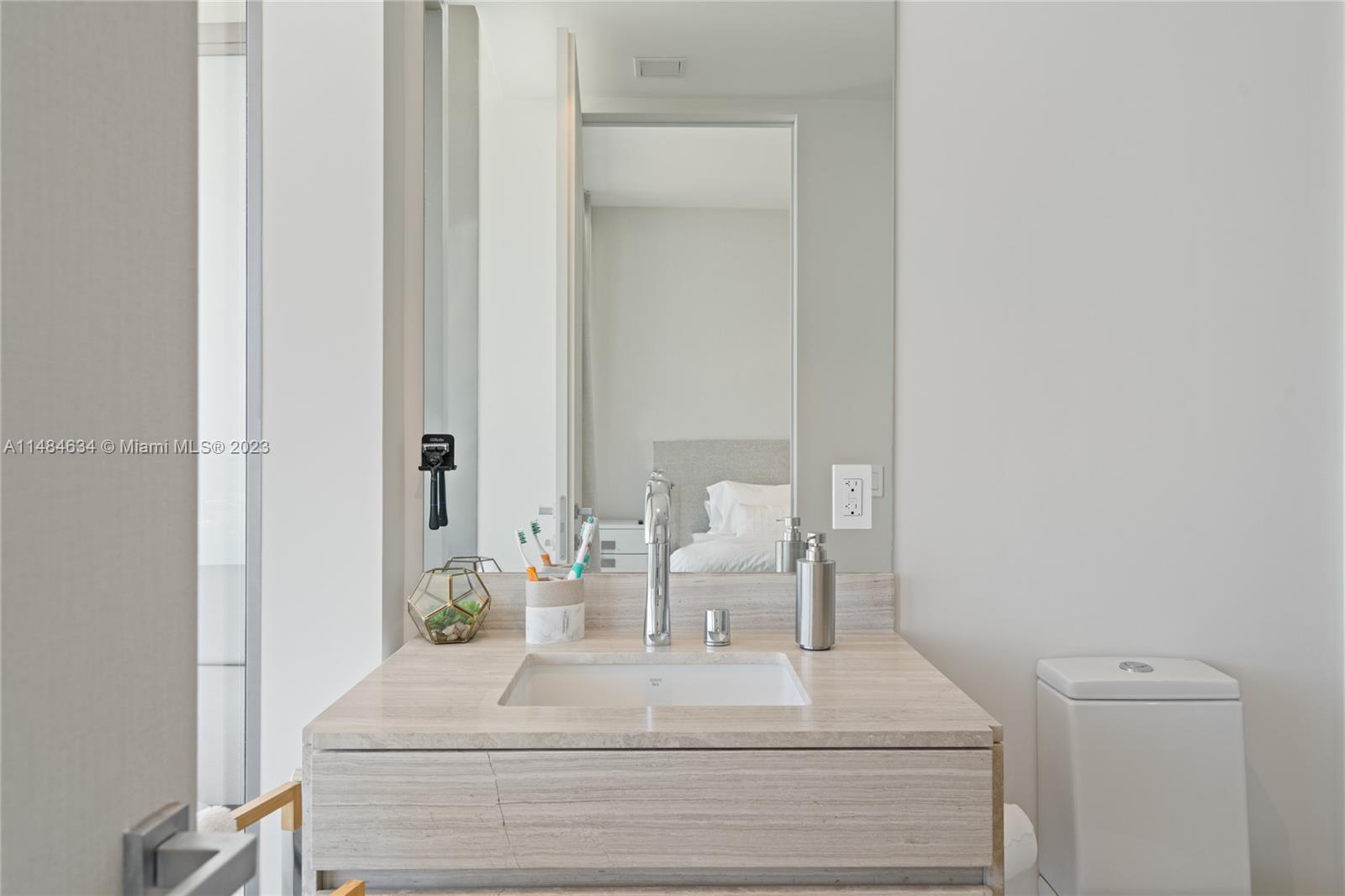 18975 COLLINS CONDO - Residential