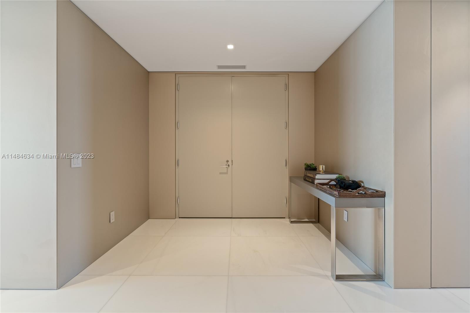 18975 COLLINS CONDO - Residential