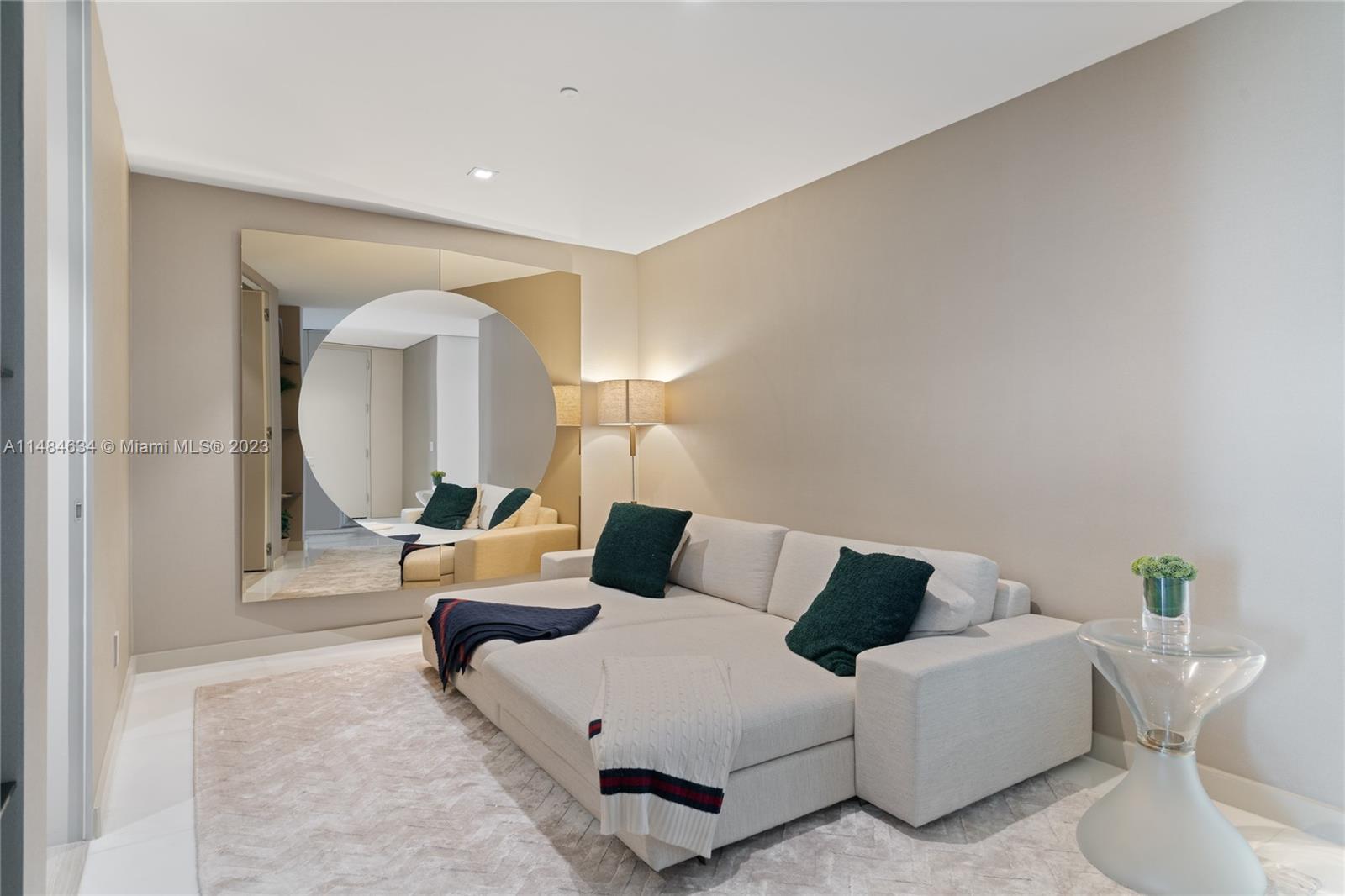 18975 COLLINS CONDO - Residential