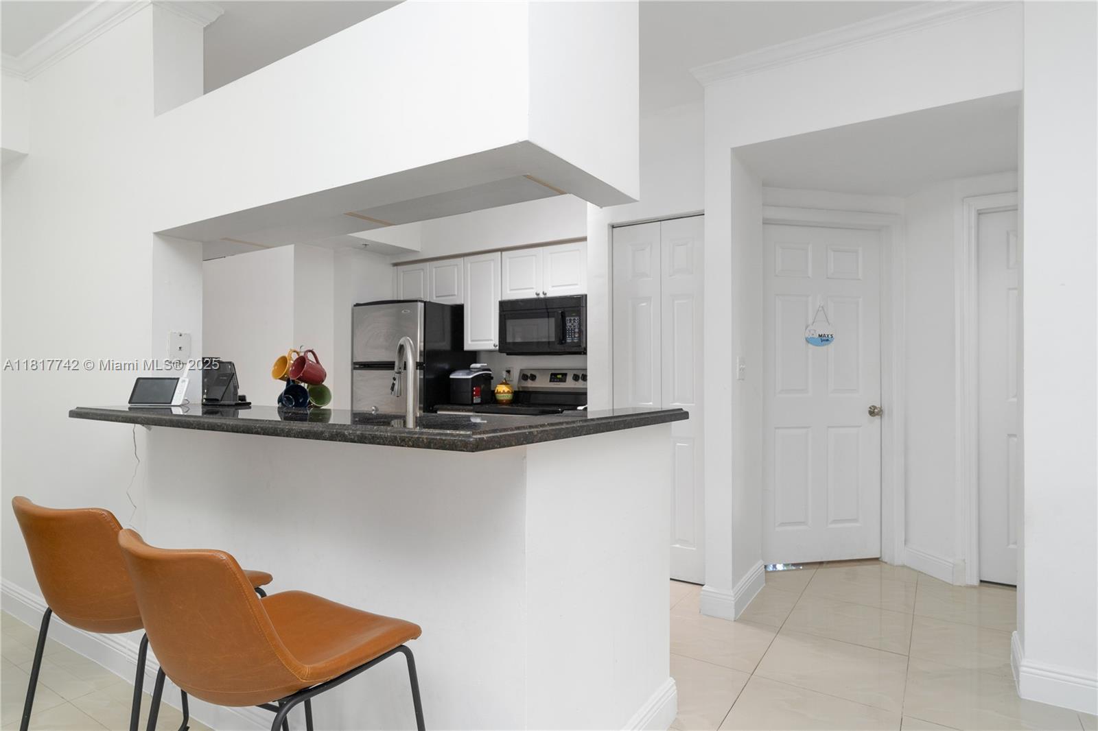 PORTO BELLAGIO CONDO - Residential