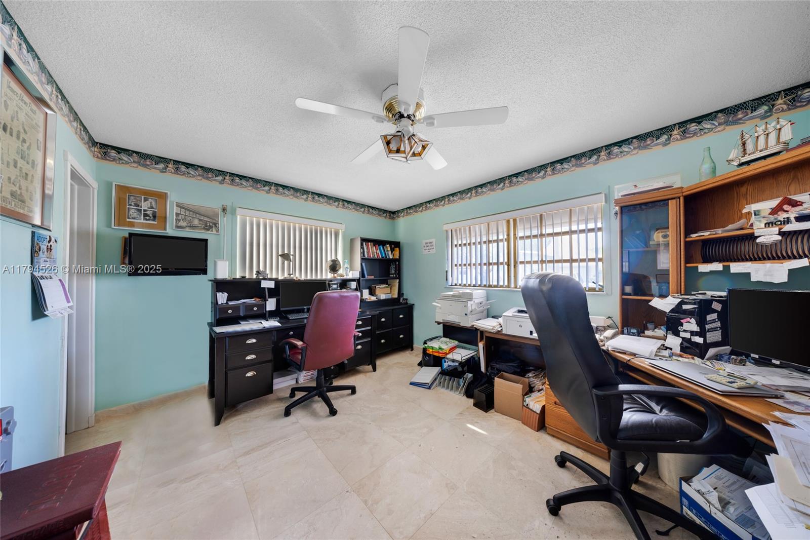 HOLLYWOOD GOLF ESTATES SE - Residential