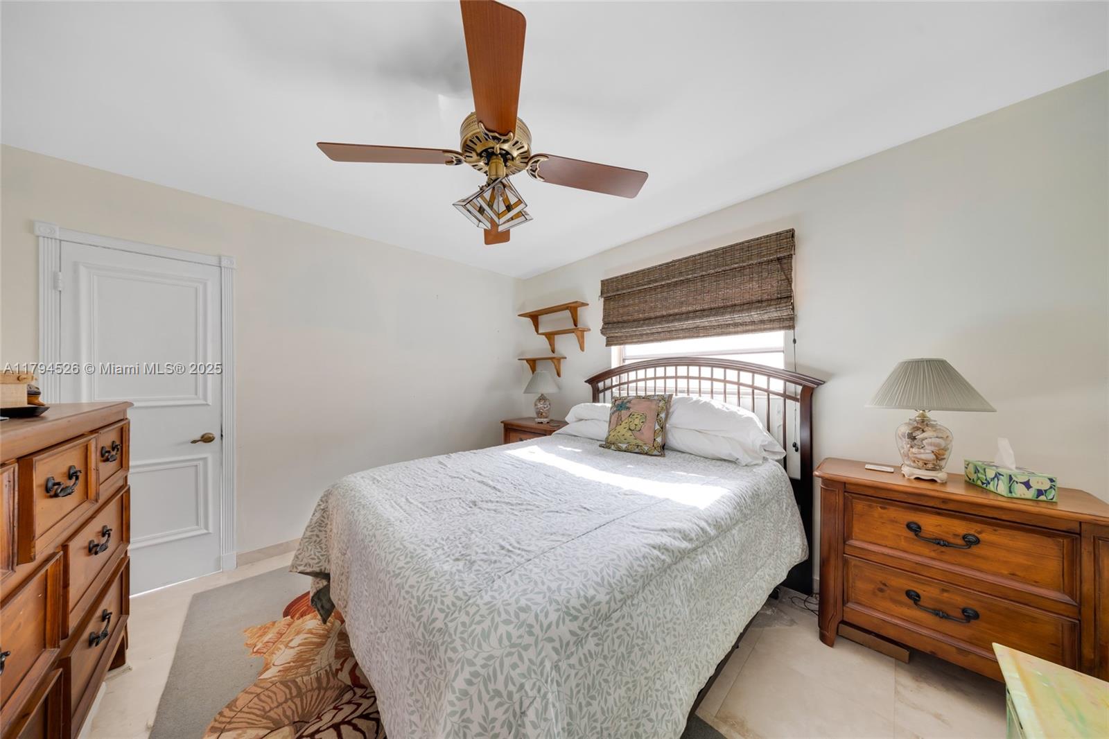 HOLLYWOOD GOLF ESTATES SE - Residential