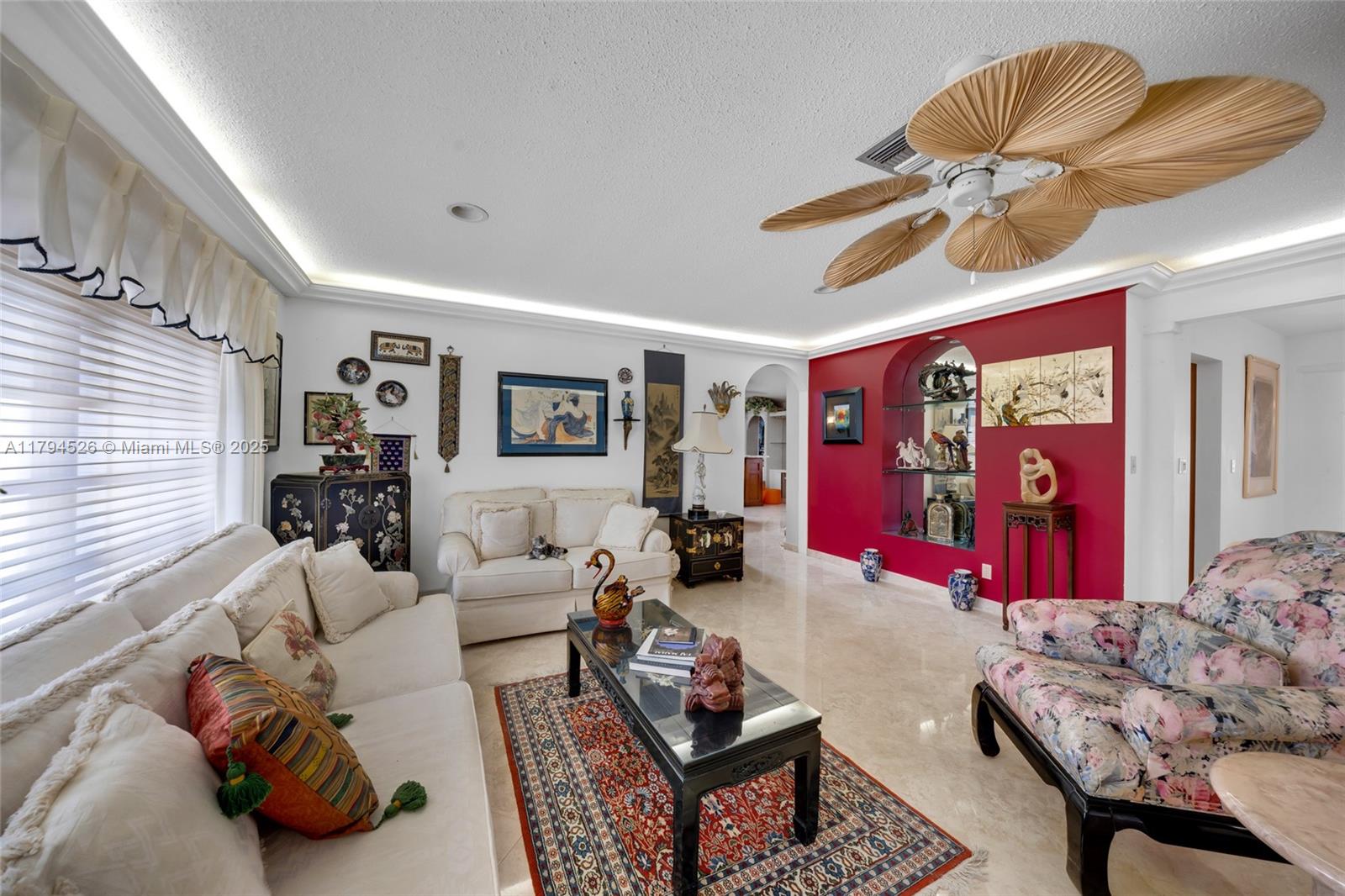 HOLLYWOOD GOLF ESTATES SE - Residential