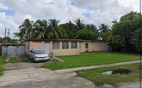 7415 SW 23rd St Miami FL 33155