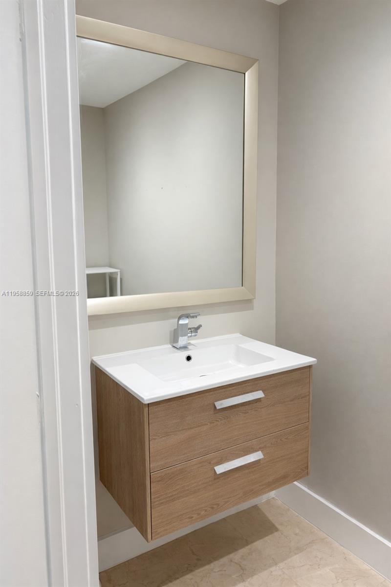 360 CONDO A - Residential