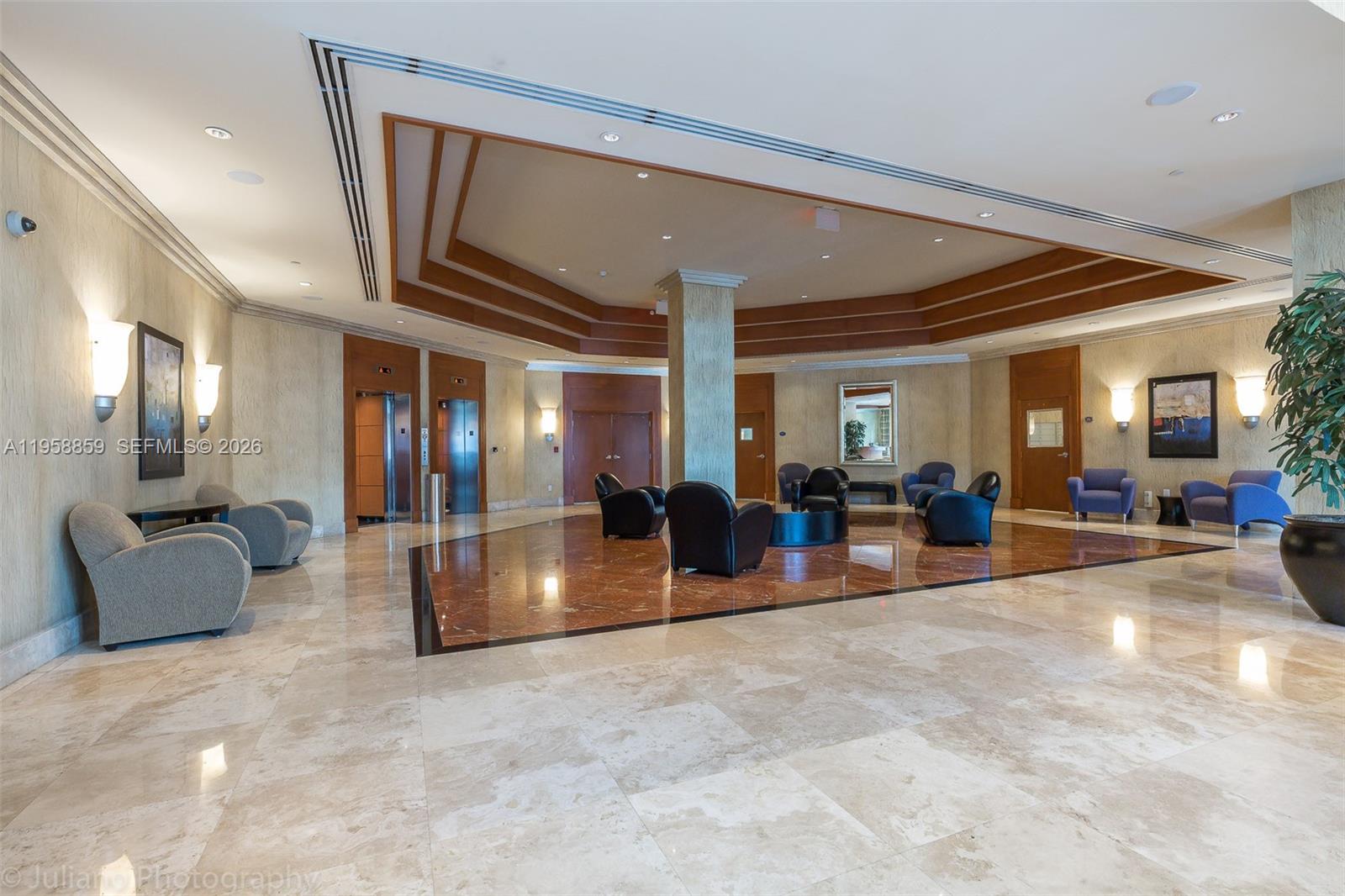 360 CONDO A - Residential