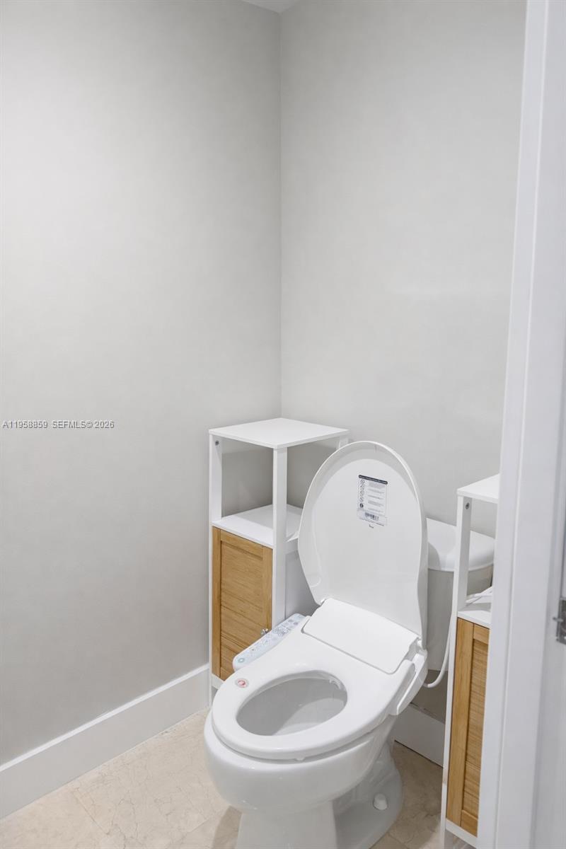 360 CONDO A - Residential