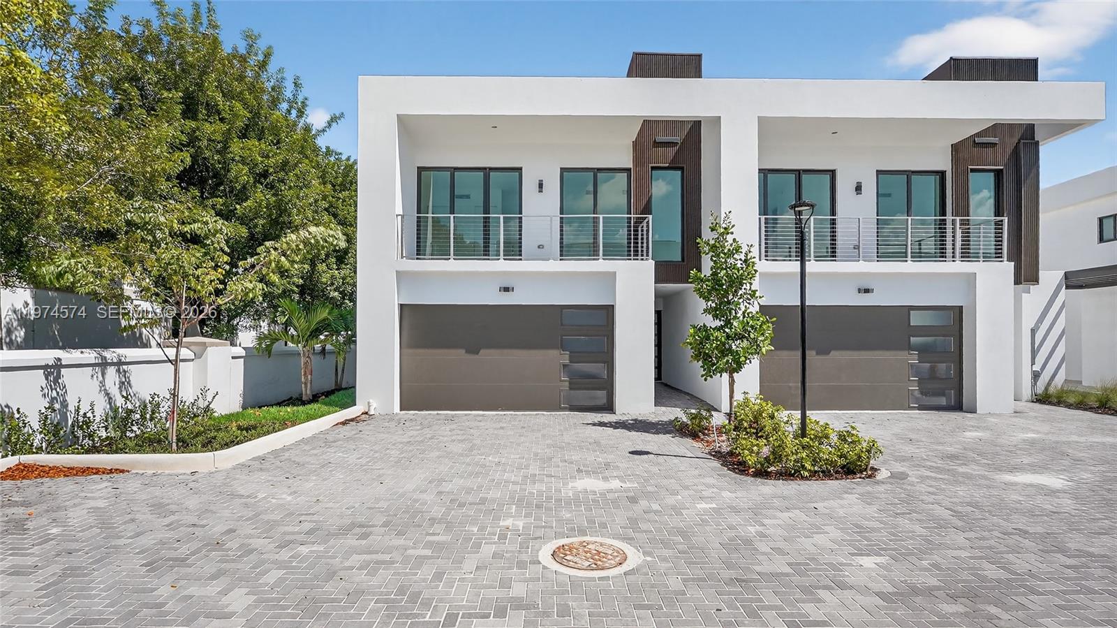 H20 DANIA BEACH - Residential