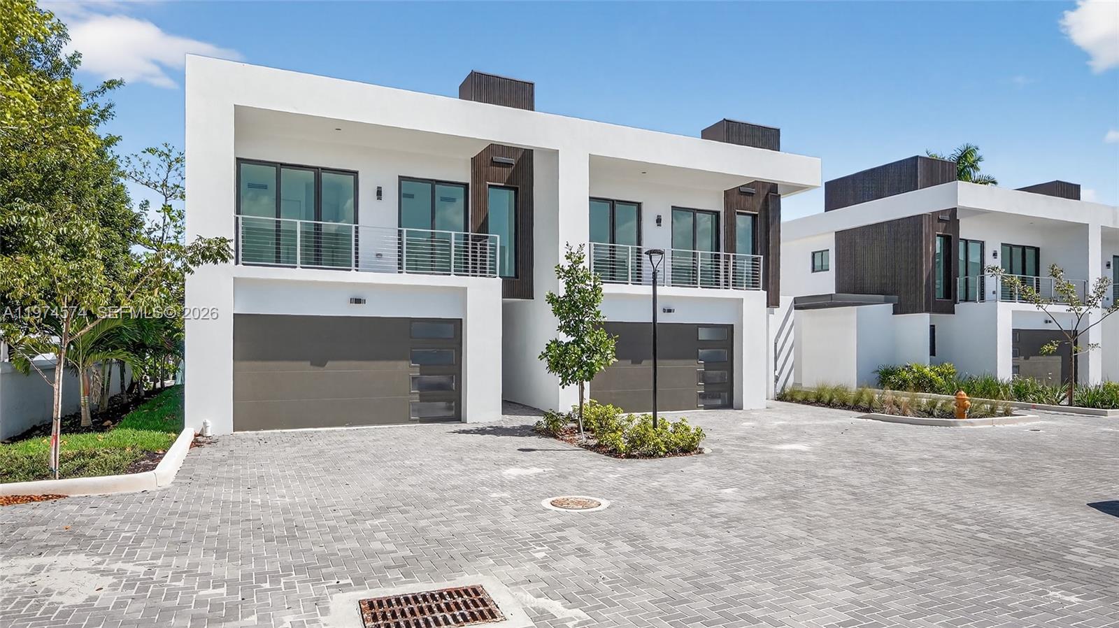 H20 DANIA BEACH - Residential