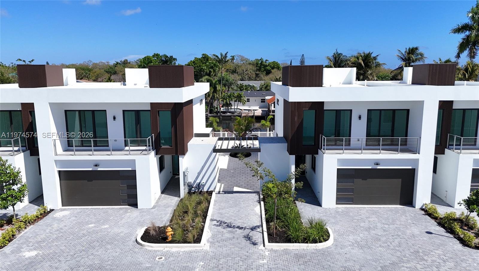 H20 DANIA BEACH - Residential