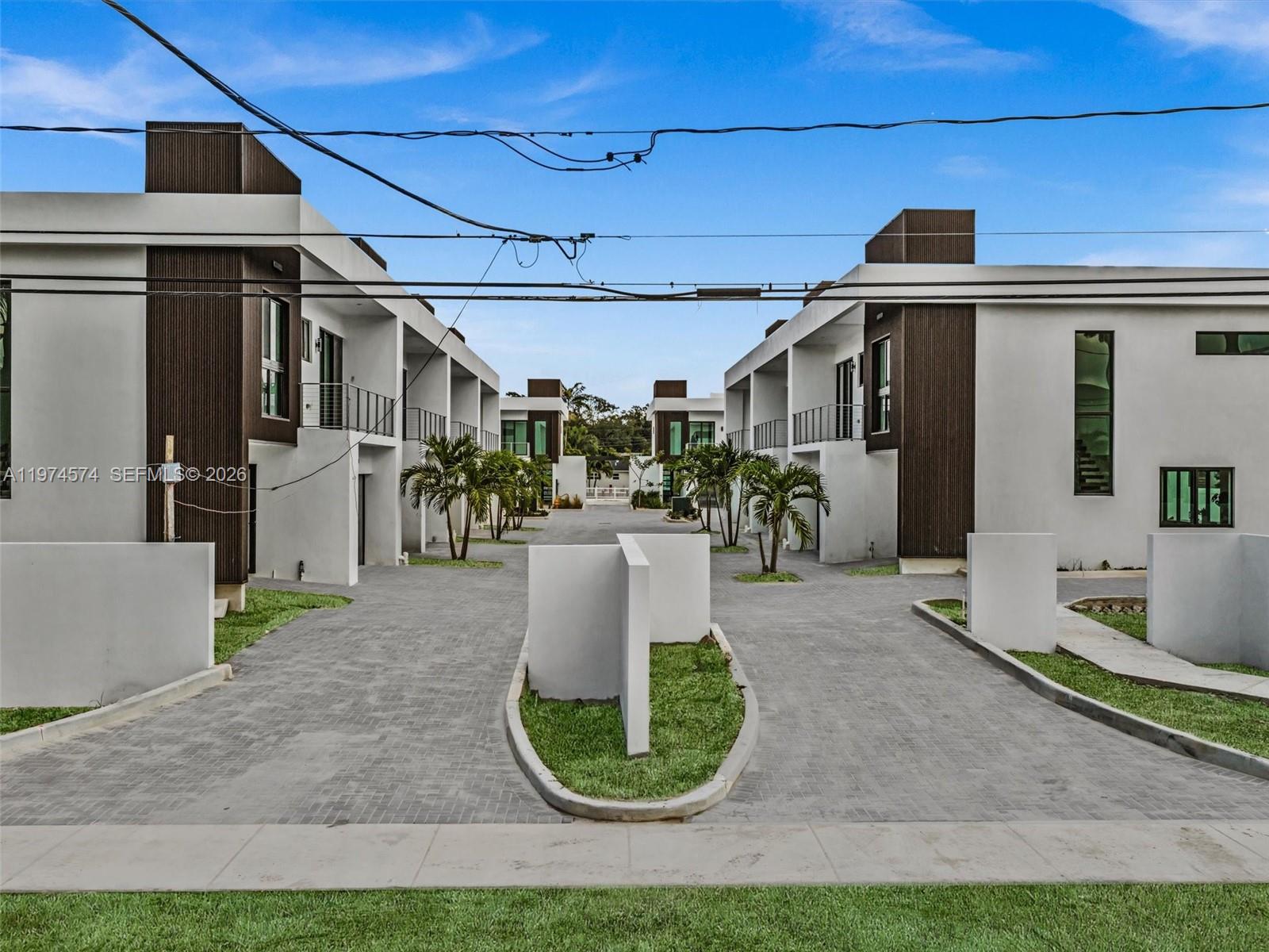 H20 DANIA BEACH - Residential