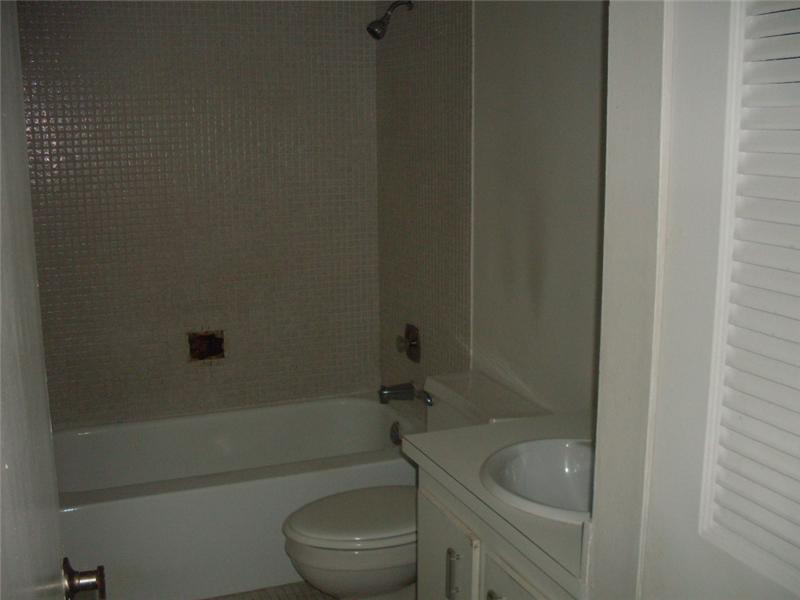 MANORS OF INVERRARY 1-11 - Residential Lease