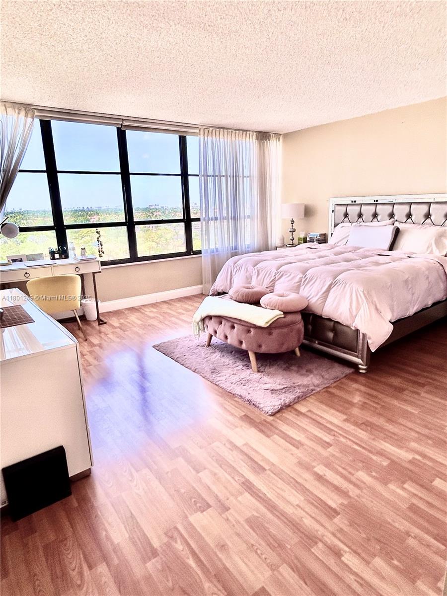 OLYMPUS CONDO PHASE - Residential