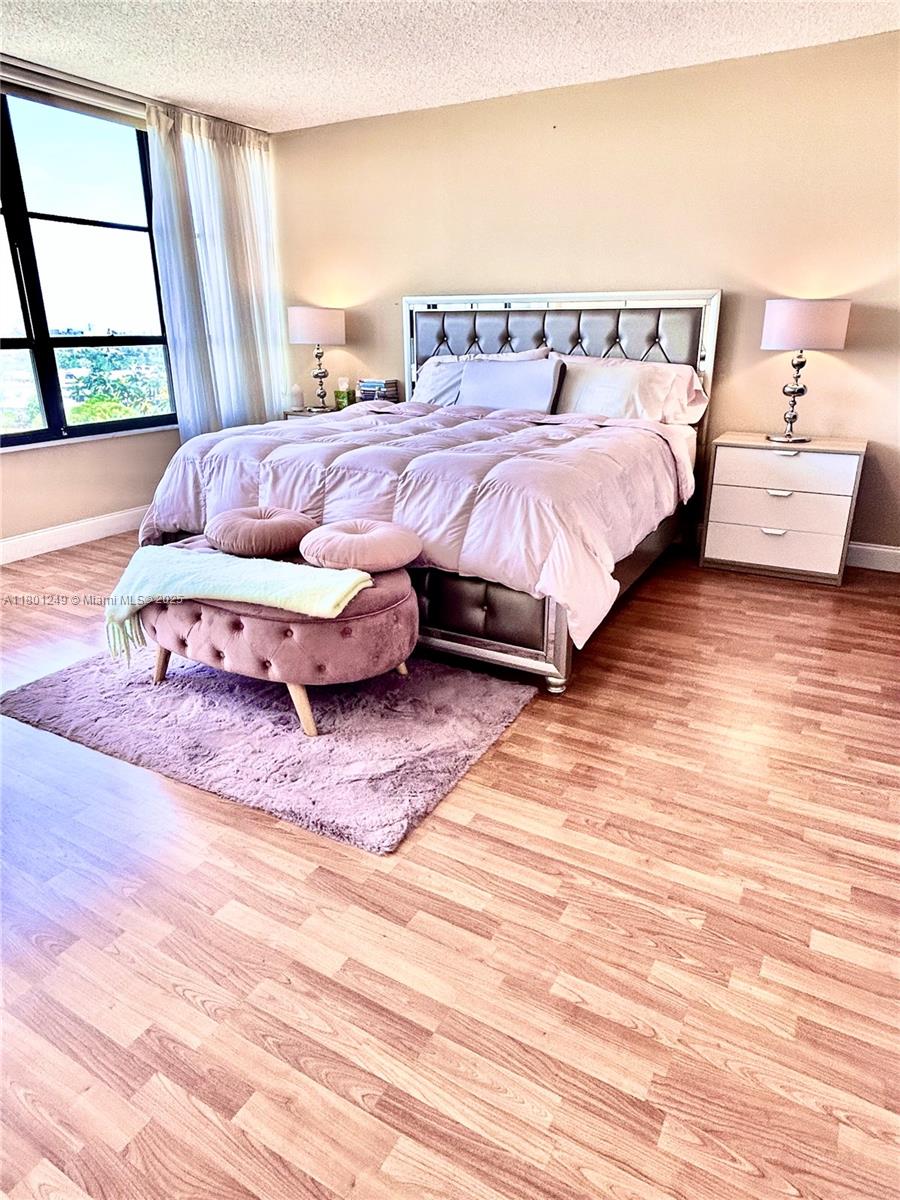 OLYMPUS CONDO PHASE - Residential