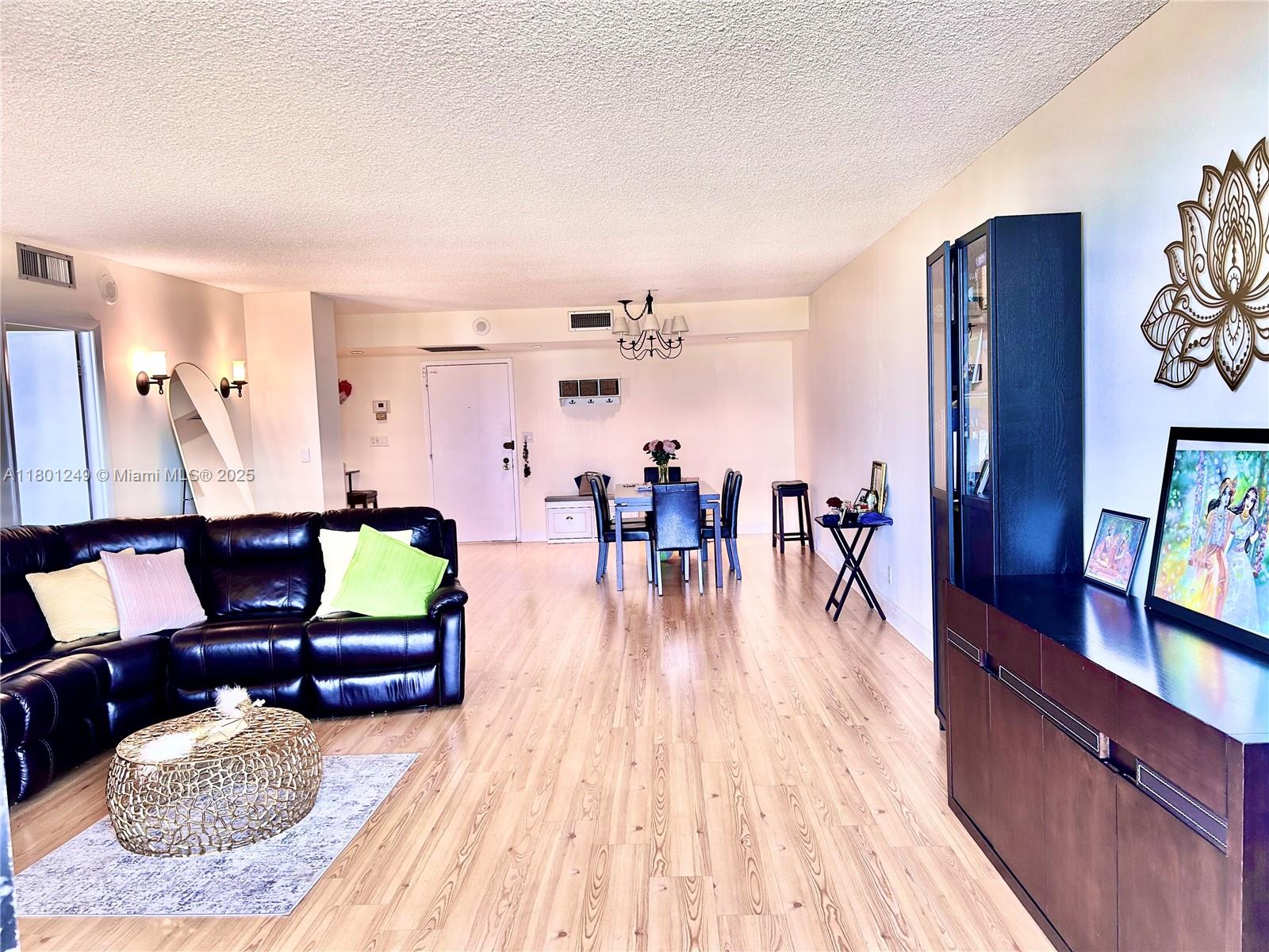 600 Three Islands Blvd 905