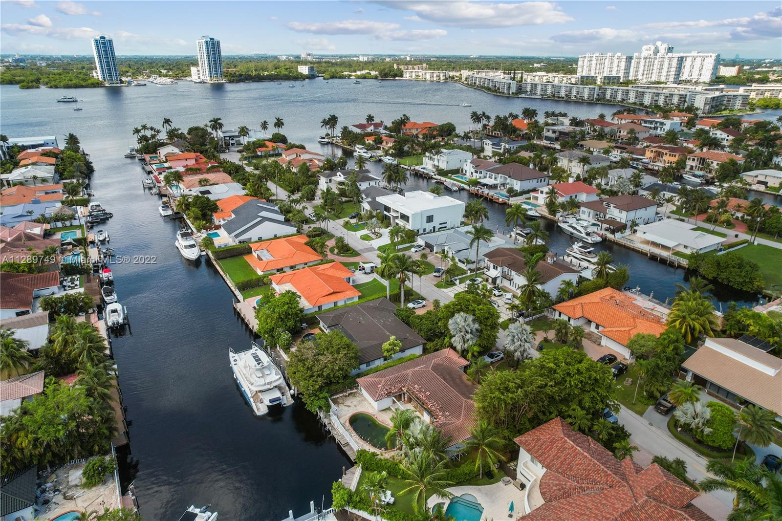 EASTERN SHORES 1ST ADDN - Residential