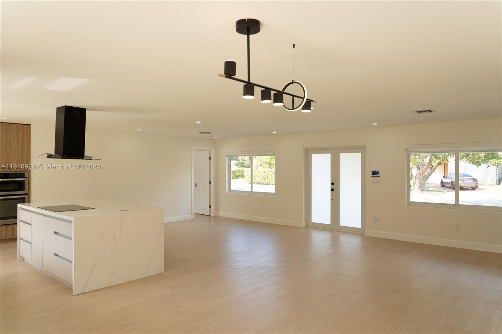 WESTWIND LAKES SEC 1 - Residential