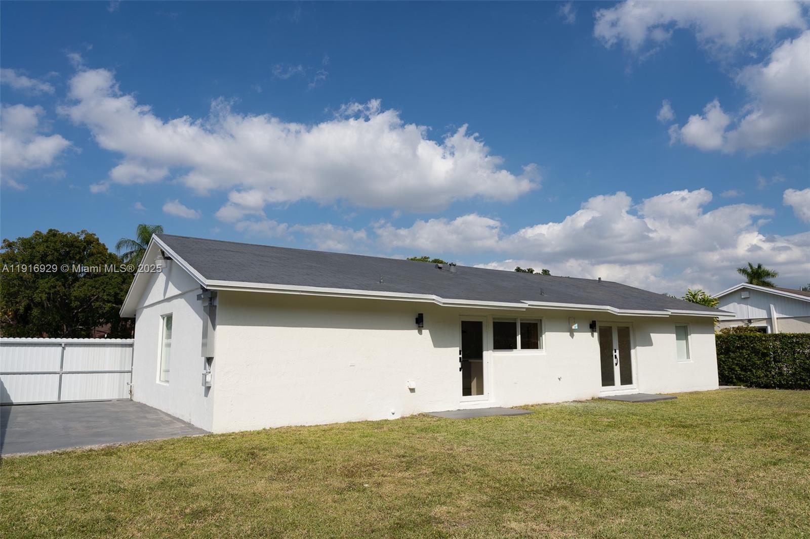 WESTWIND LAKES SEC 1 - Residential