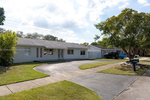 14868 SW 71st Ln Miami FL 33193